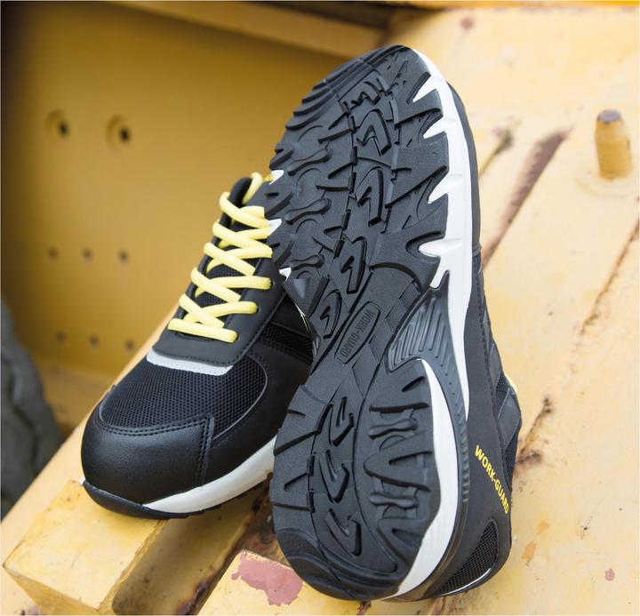 Actual product image Regatta Trainer (S1P, 47)