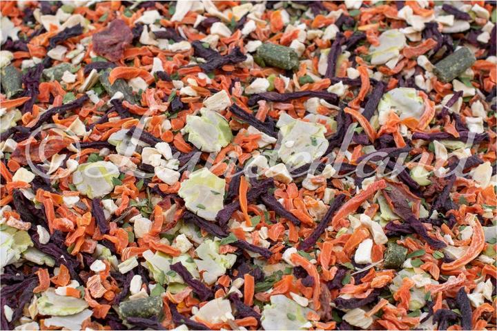 Produktbild Lunderland Gemüsemix Ergänzungsfutter (Senior, Adult, Junior, 1 Stk., 1000 g)