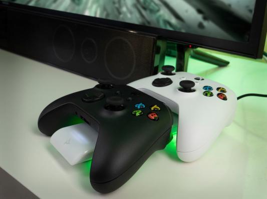Actual product image PDP Metavolt Dual Charger (Xbox Series S, Xbox Series X, Xbox One X, Xbox One S)