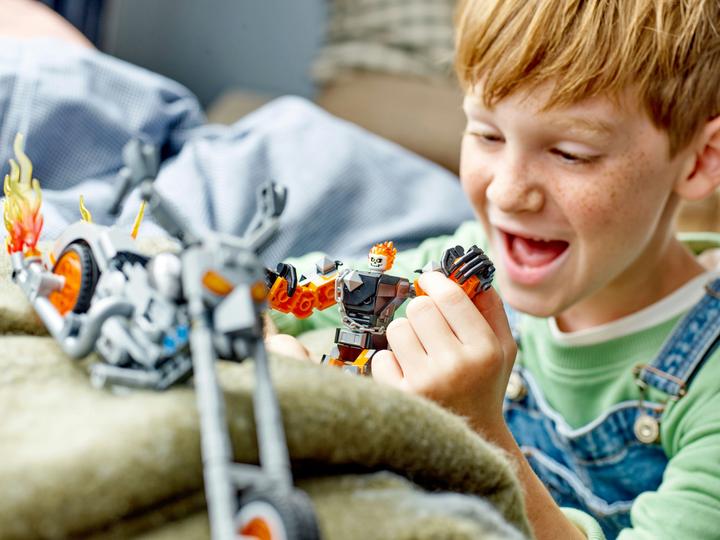 Image du produit LEGO Ghost Rider avec Mech & Bike (76245, LEGO Marvel)