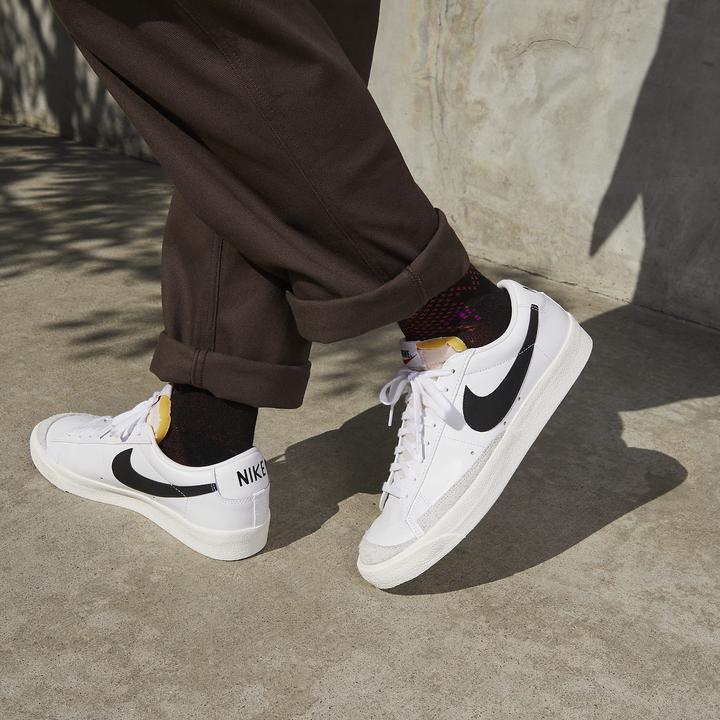 Produktbild Nike Blazer Low 77 Schuhe - 107255 (38.5)