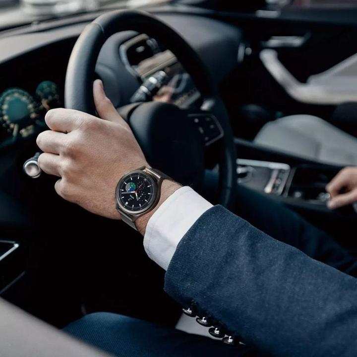 Actual product image Dux Ducis Milanese Series (41 mm, 42 mm, 20 mm, Stainless steel, Galaxy Watch, Galaxy Watch Active, Galaxy Watch Active 2, Gear S2, Galaxy Watch 3, Gear Sport)
