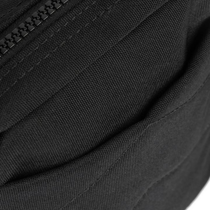 Produktbild Roka London Bond All Black Ash One Size Recycled Canvas (1.50 l)