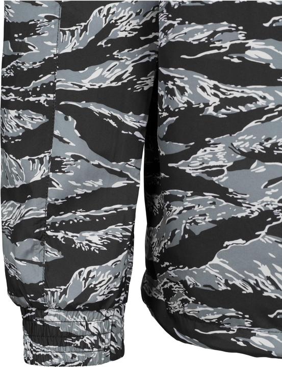 Produktbild Urban Classics Tiger Camo Pull Over (M)