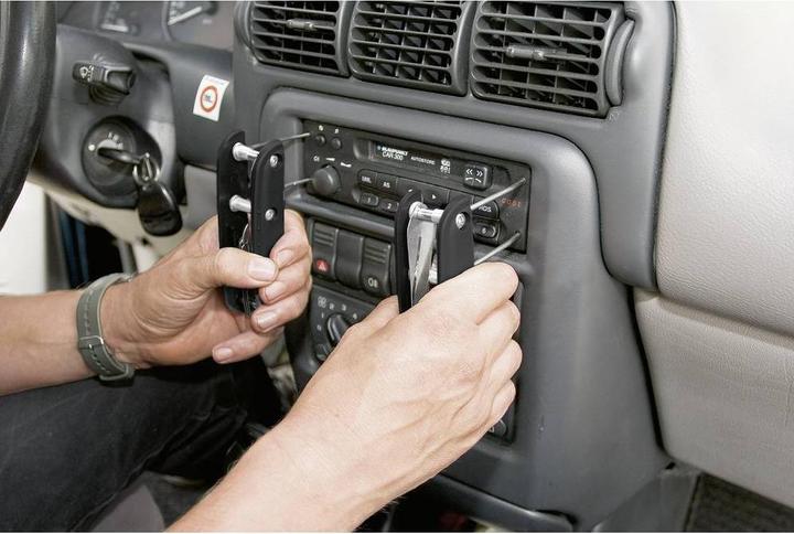 Image du produit HAZET Outil pour le démontage des autoradios 4655-1