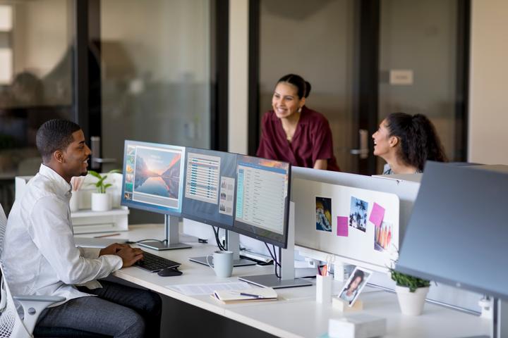 Image du produit HP E24d G4 (1920 x 1080 pixels, 23.80")