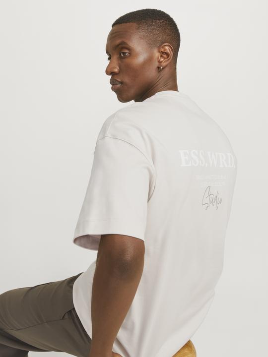Produktbild Jack & Jones Jjeurban Edge Studio Tee Ss O-Neck Noos (S)