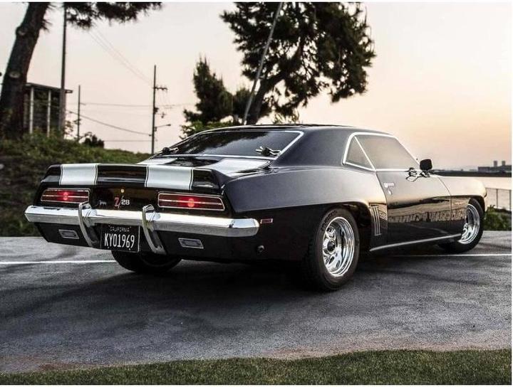 Image du produit Kyosho Voiture de série Fazer MK2 VE 1969 Camaro Z28 1:10, ARTR (RTR Prêt à fonctionner)