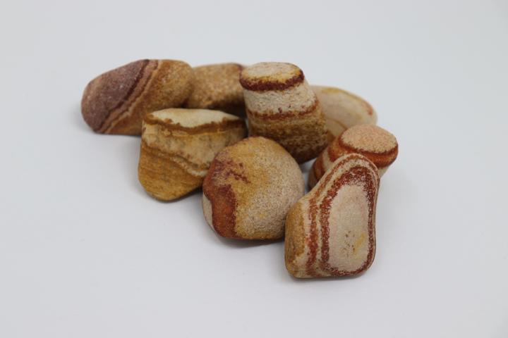 Produktbild Aquagart 100kg Kiesel Flusskiesel Kieselsteine Gartenkies Zierkies Dekokies Sandstein (200 x 300 cm)