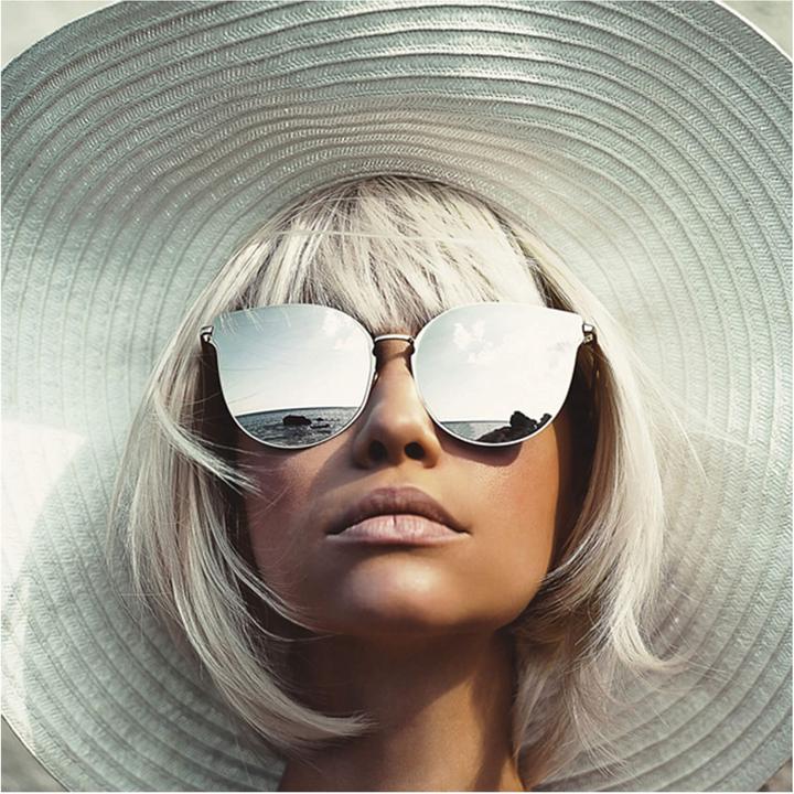 Actual product image Schubiger Image Beautiful Woman In The Sun (100 x 100 cm)