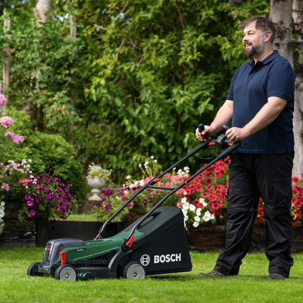 Actual product image Bosch Home & Garden UniversalRotak (Rechargeable battery operated)
