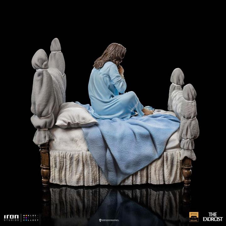 Produktbild Iron Studios Der Exorzist “Regan McNeil” 1/10 Deluxe Art Scale Statue