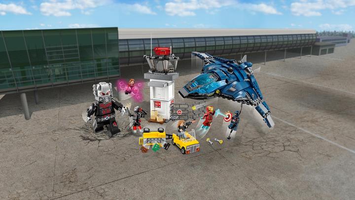 Actual product image LEGO Marvel Super Heroes Confidential - Captain America Movie 2 (76051, LEGO Marvel)