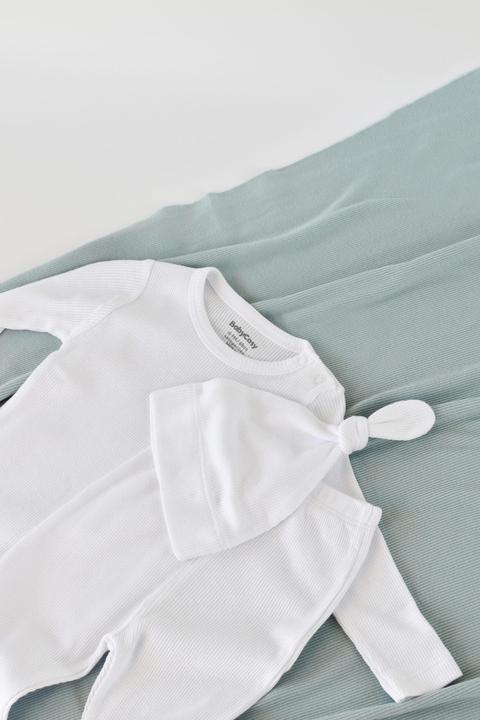 BabyCosy Set. Hose. T-shirt langarm. Mütze