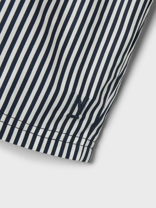 Actual product image Name it Bestickte Badeshorts (146)