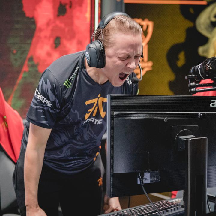 Image du produit Fnatic Bolt Wireless (Sans fil, Filaire)
