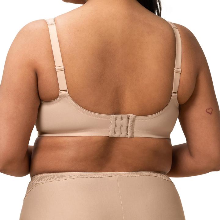 Immagine prodotto Triumph Reggiseno moderno in pizzo + cotone N senza ferretto (105 A, Confezione singola)