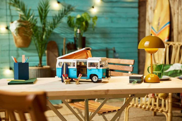 Produktbild LEGO Volkswagen T2 Campingbus (10279, LEGO Creator Expert, LEGO Seltene Sets)
