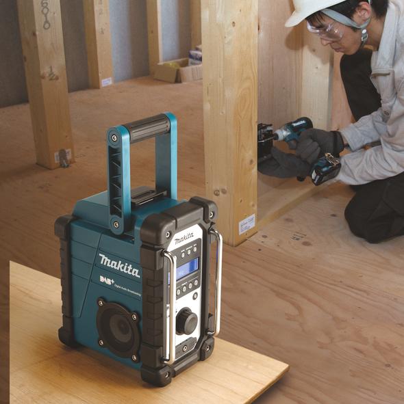Image du produit Makita DMR 110 Radio de chantier sans fil 7,2 V - 18 V (DAB+ DAB, DAB, FM)