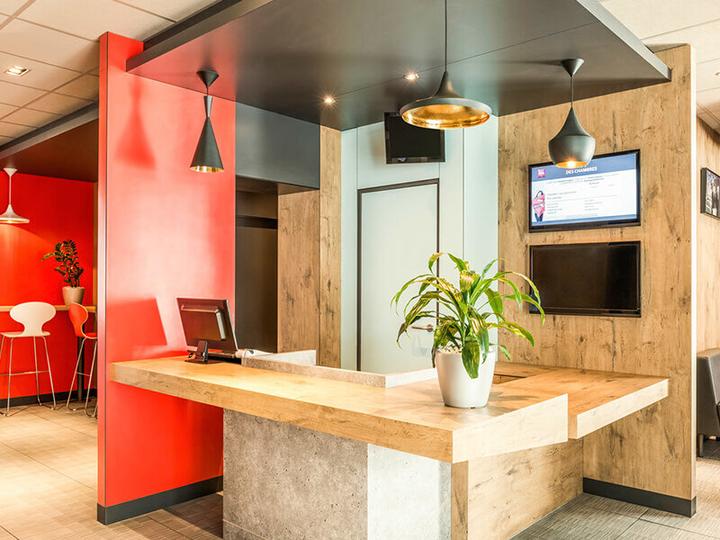 Immagine prodotto Smartbox La magia di Parigi, città della luce: soggiorno romantico di 2 notti (2 pers.)