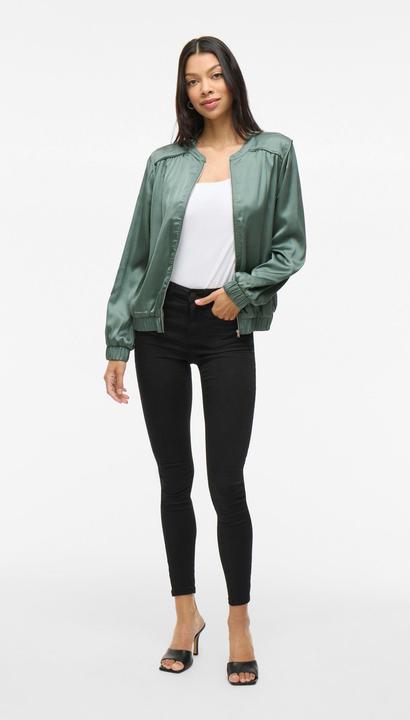Actual product image Vila Reissverschluss Bomberjacke (40)
