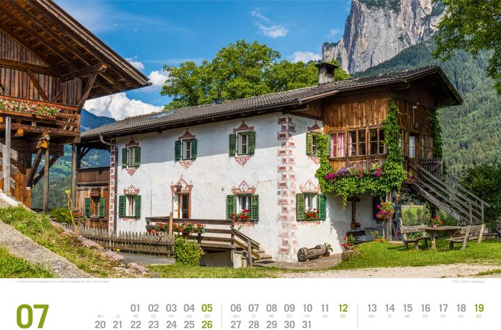 Actual product image Südtirol - von Bozen bis zu den drei Zinnen - ReiseLust Kalender 2026 (45 x 33 cm, Hardcover, German)