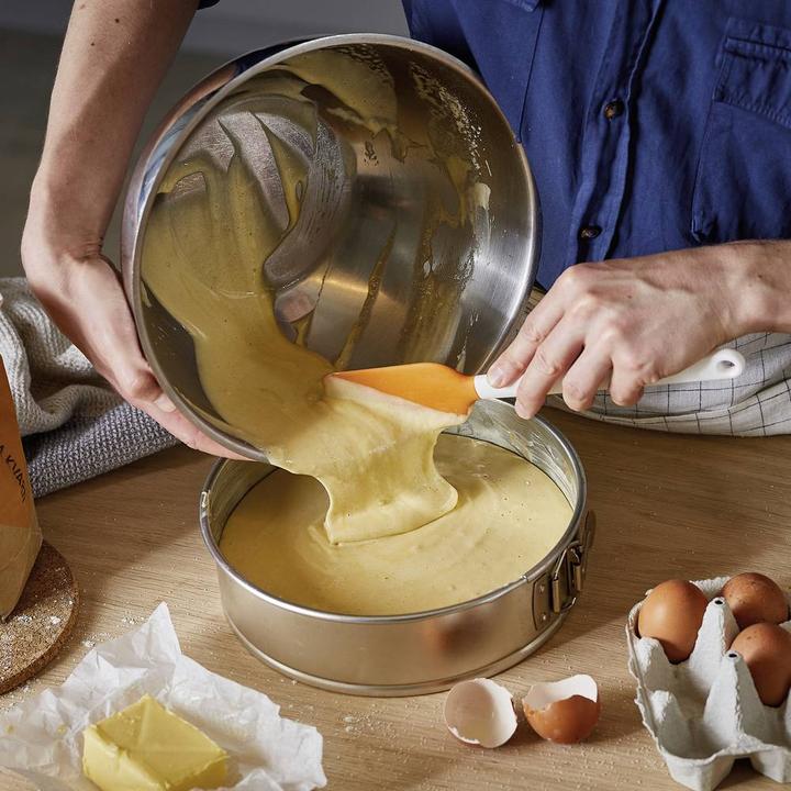 Produktbild Fiskars Functional Form Teigschaber mit Silikon