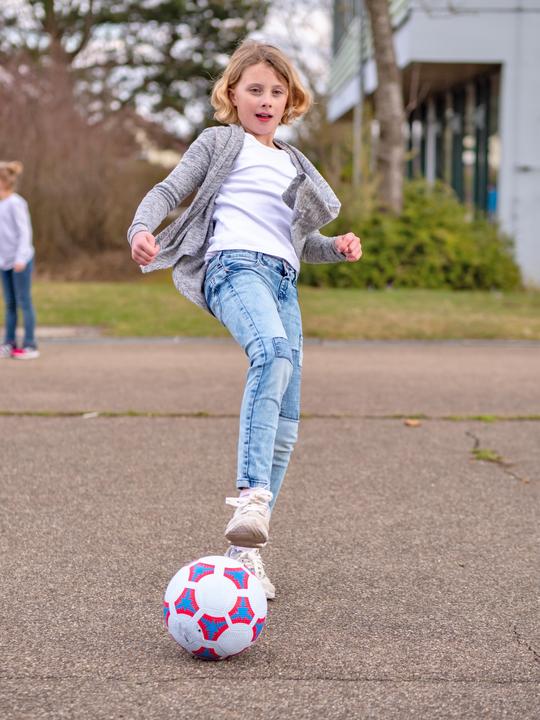 Immagine prodotto Betzold Sport Calcio nel cortile della scuola