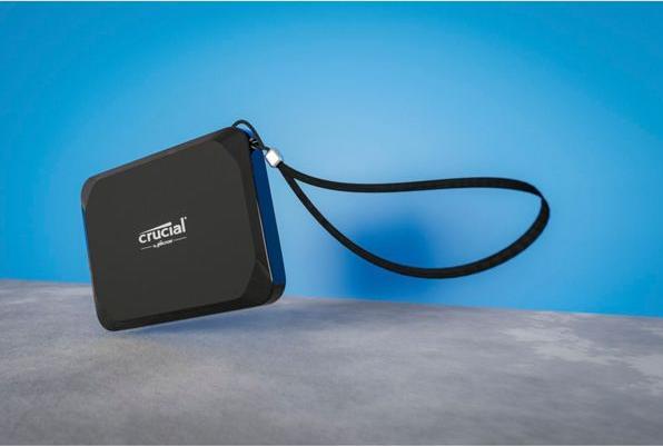 Actual product image Crucial X9 (2000 GB)