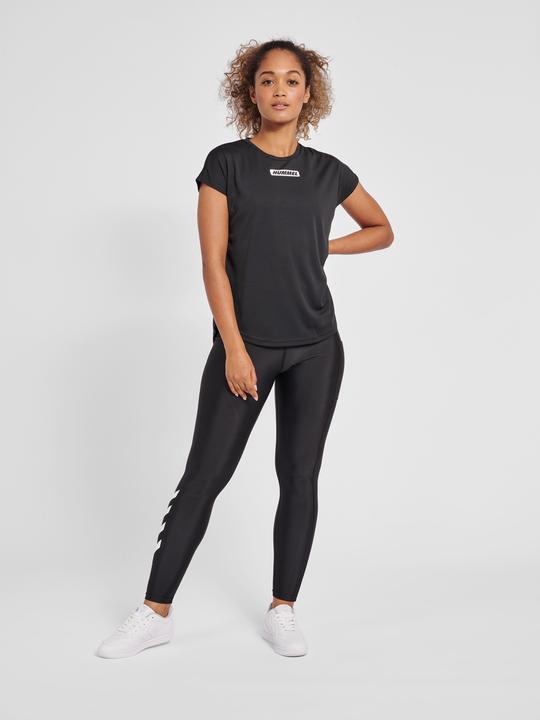 Actual product image hummel Te Tola Loose T-Shirt (XS)