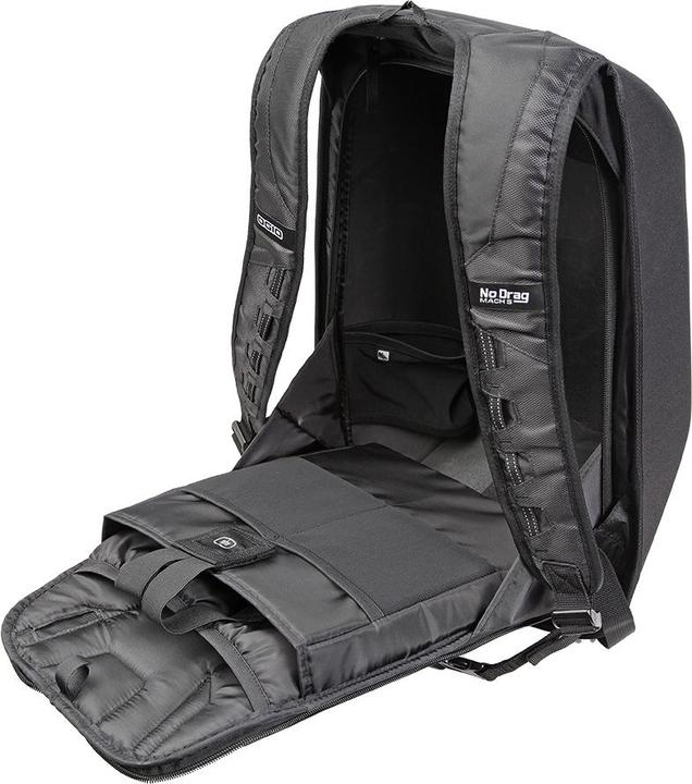 Actual product image Ogio Mach 1 backpack Sports backpack Black (22 l)