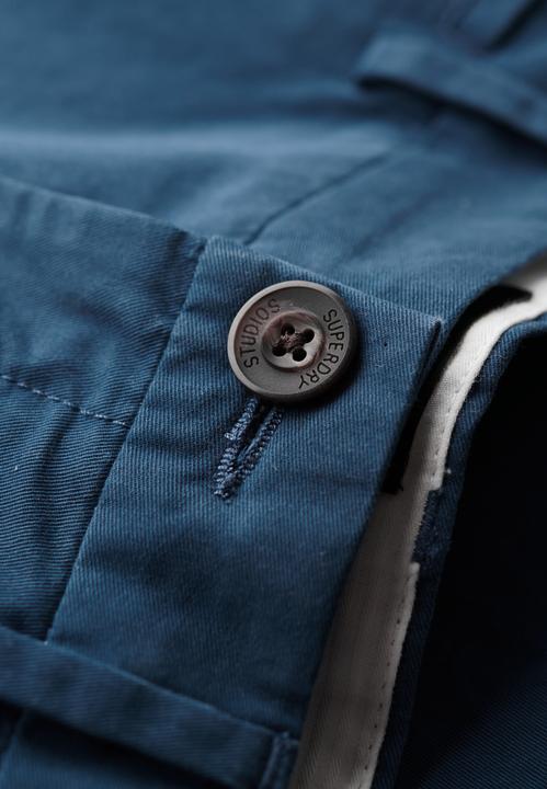 Actual product image Superdry Chino (30)