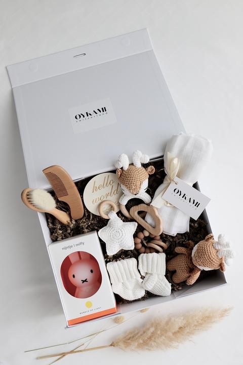 Produktbild Oykami Baby Geschenkbox neutrale Farben "Madeira" mit Miffy Nachtlicht und Elch