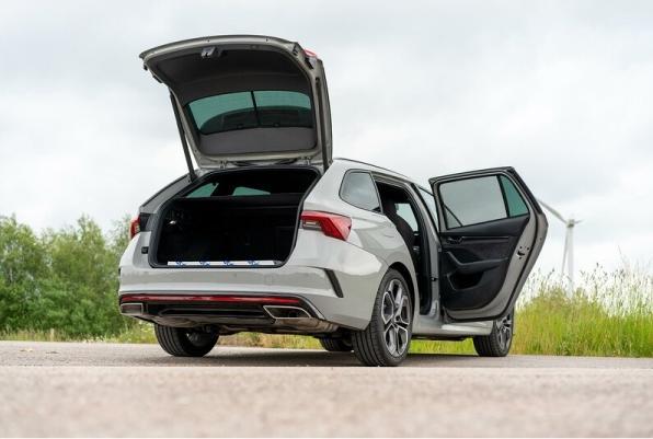 Produktbild Carshades Sonnenschutz Blenden für Skoda Octavia Kombi ab 2013 bis 2019
