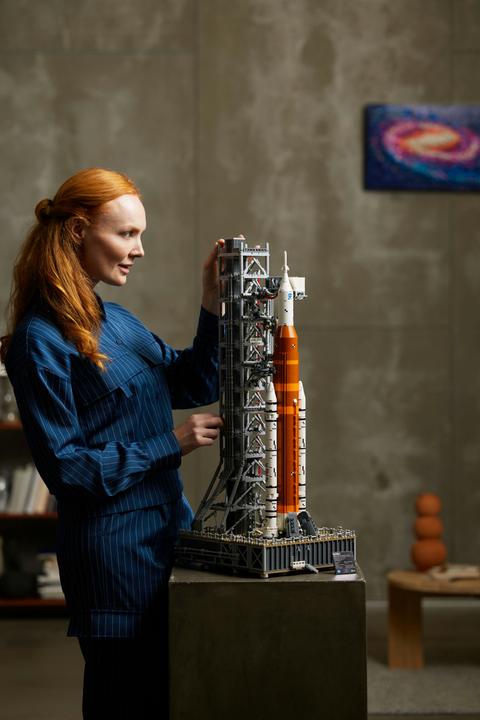 Image du produit LEGO Base de lancement Artemis de la NASA (10341, LEGO Icons, LEGO difficiles à trouver)