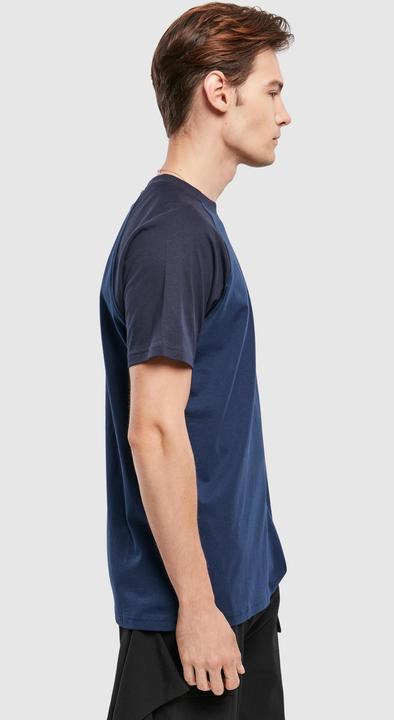 Actual product image Urban Classics Raglan Contrast Tee (5XL)