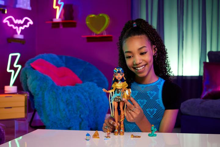Actual product image Monster High Refresh Core Cleo
