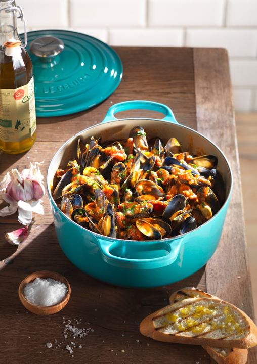 Actual product image Le Creuset signature (31 cm, Casserole + Stewpot, Cast iron)