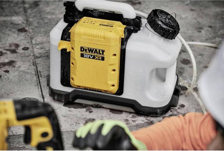 Actual product image DeWalt DCE6820N-XJ Drill dust catcher Cordless water tank, 18 volt, basic v. 1 pc.