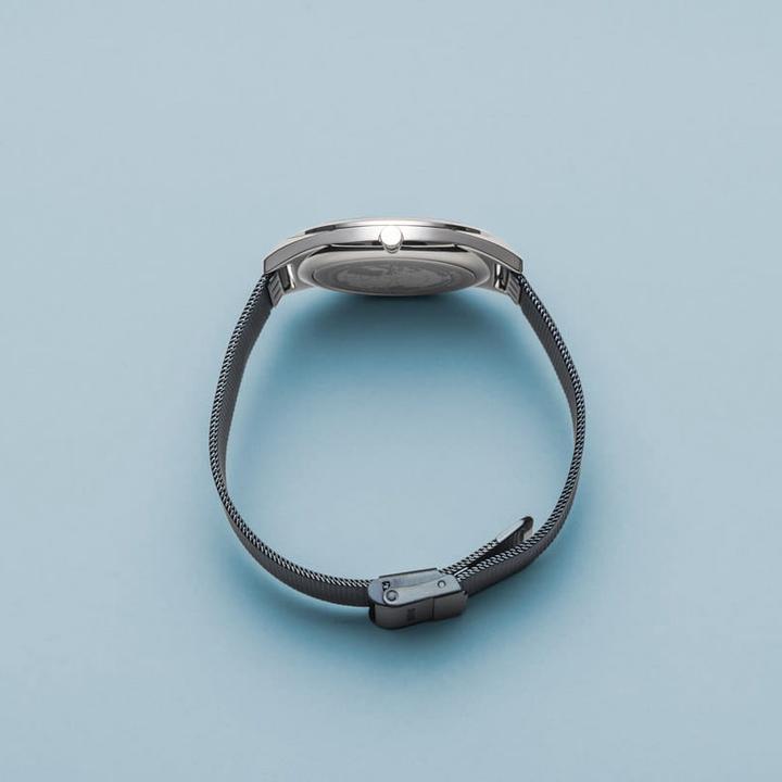 Actual product image Bering Ultra Slim (Analogue wristwatch, 40 mm)