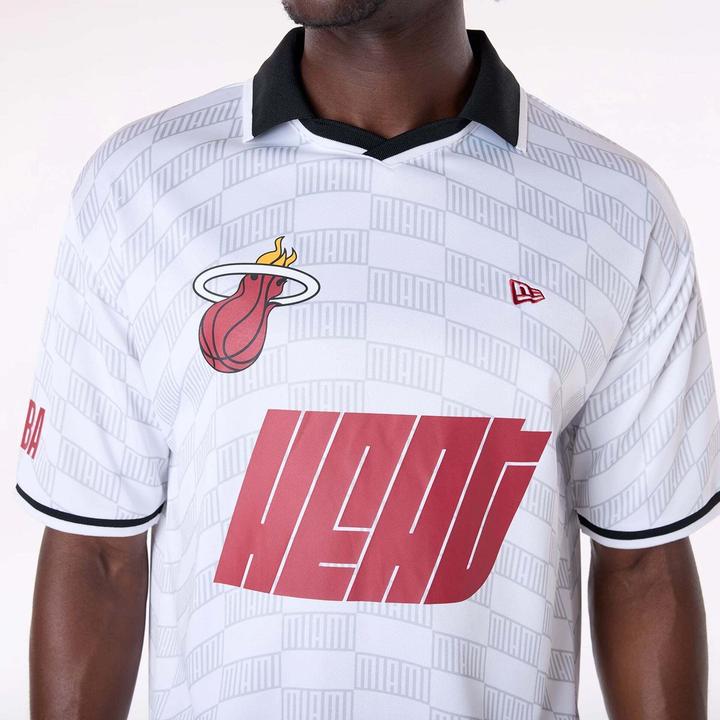 Produktbild New Era Oversized T-Shirt Miami Heat Soccer (S)