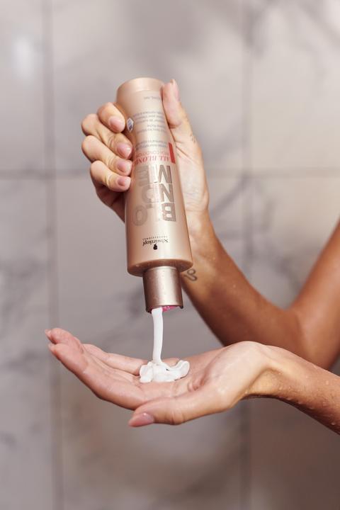 Produktbild Schwarzkopf Professional BlondMe All Blondes Rich Conditioner (250 ml)