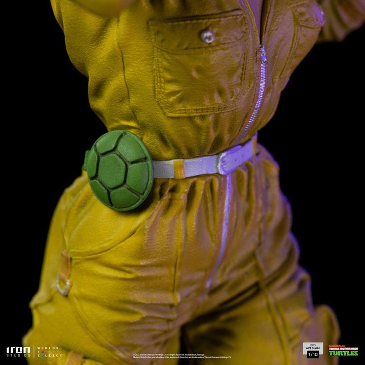 Actual product image Iron Studios Teenage Mutant Ninja Turtles Art Scale Statue 1/10 April O'Neal 19 cm