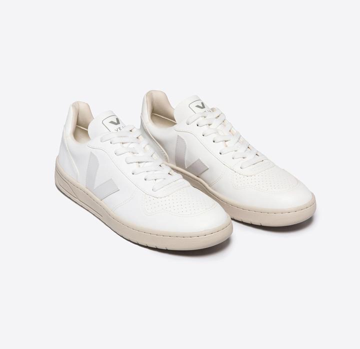 Actual product image Veja V-10 (41)