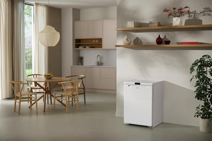 Actual product image Miele F 4001 C (Stand-alone, 107 l)