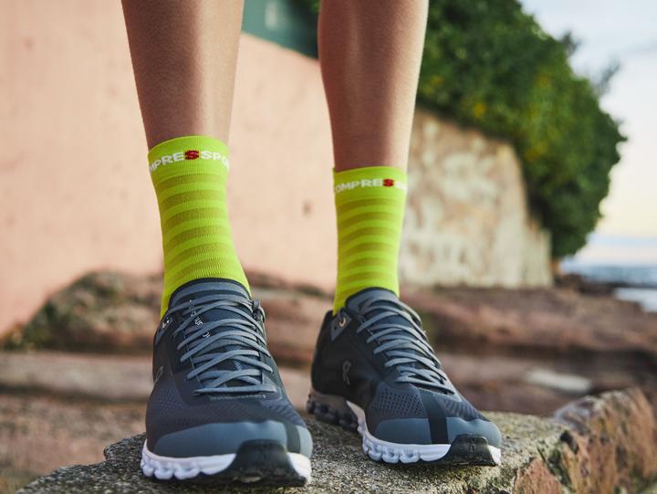 Actual product image Compressport Pro Racing Socks v4.0 Ultralight Run High (42 - 44)