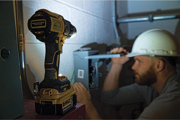 Produktbild DeWalt DreigangSchlagbohrschrauber (Akkubetrieb)