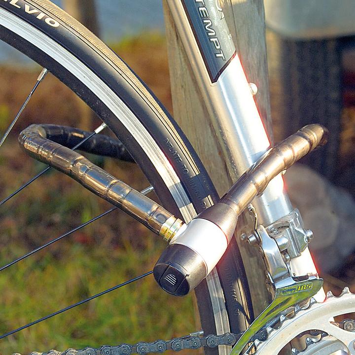 Immagine prodotto Pearl Lucchetto da bicicletta in acciaio con manicotti in acciaio da 15 mm appositamente temprati, 80 cm (80 cm)