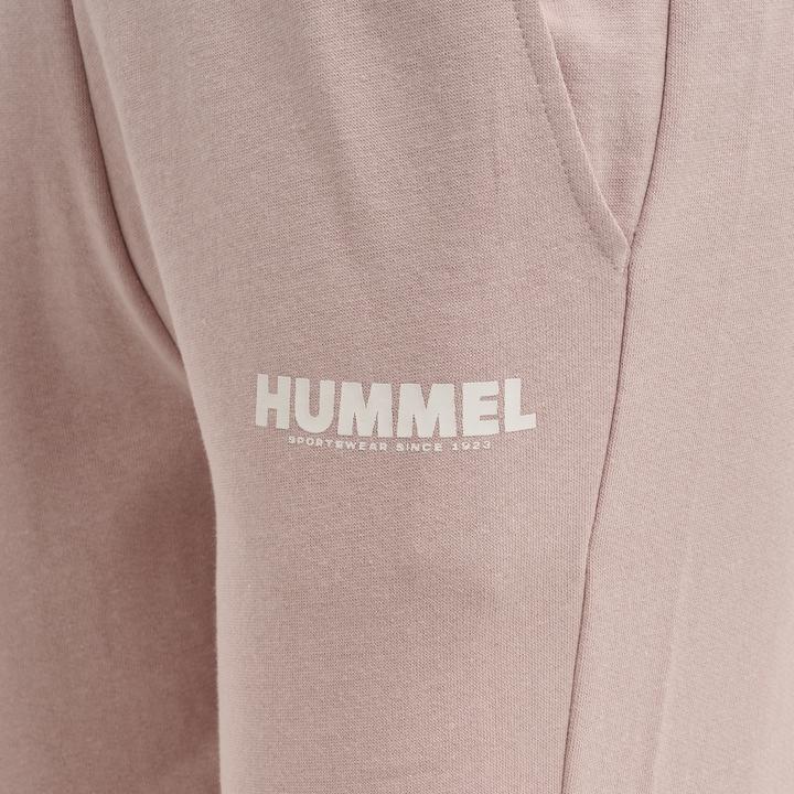 Actual product image hummel Legacy Woman Tapered Pants (M)
