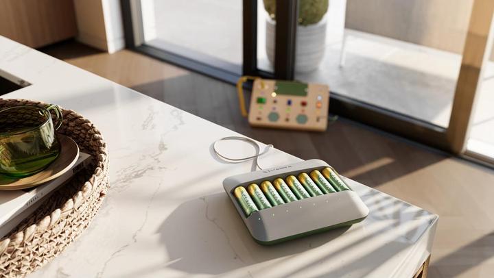Immagine prodotto Varta Eco Charger Multi (1 pz., HR6, AA, AAA, 1600 mAh, Batteria + Caricabatterie)